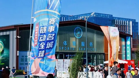 甘肃环县遇印尼学子林家宏感受道情皮影戏魅力